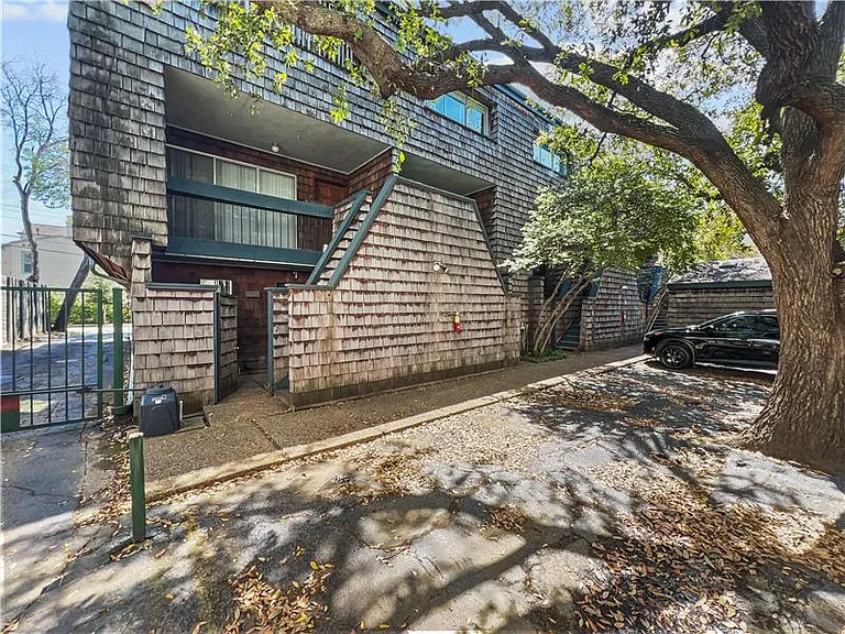 3707 Miles St #3 — Photo 16