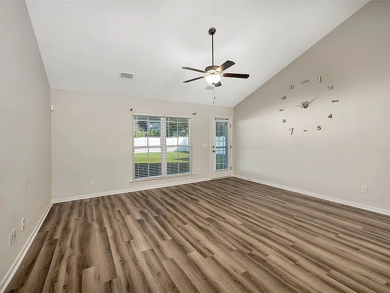 124 Heatherly Way — Photo 18