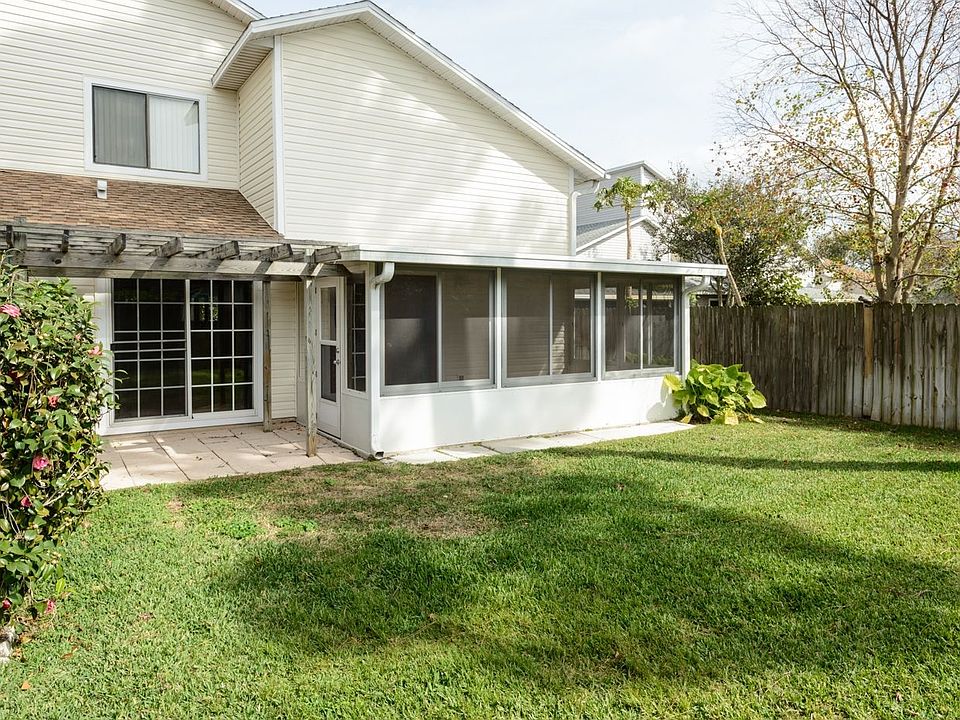 1st image of 723 White Pine Ct