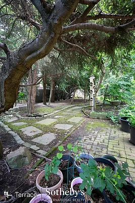 Rented by Terrace Sotheby's International Realty | media 47