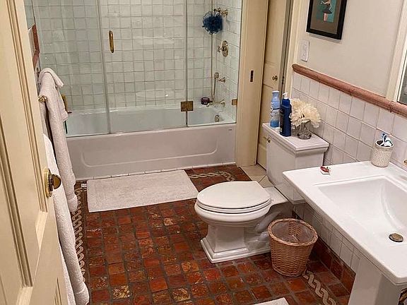 5th image of 241 W 4th St #1A