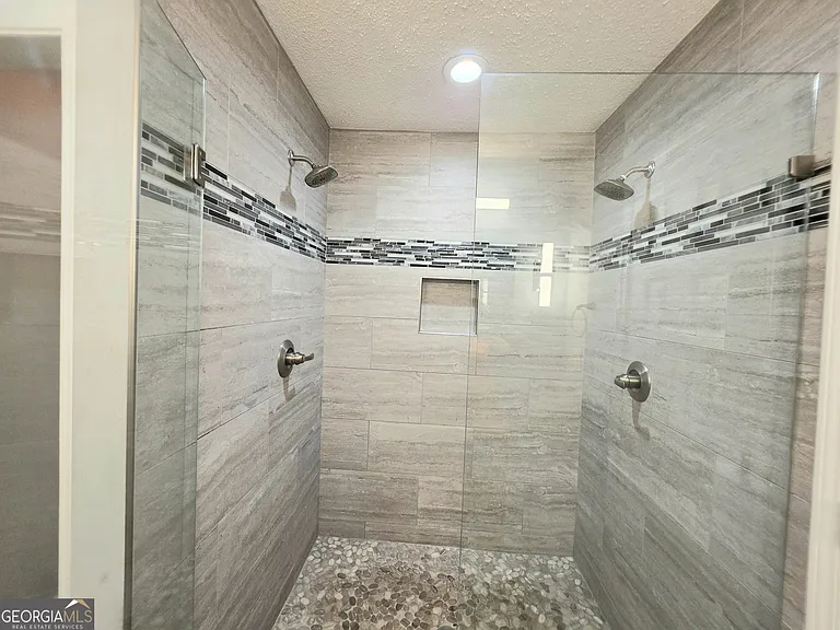 241 Hamilton Dr — Photo 11