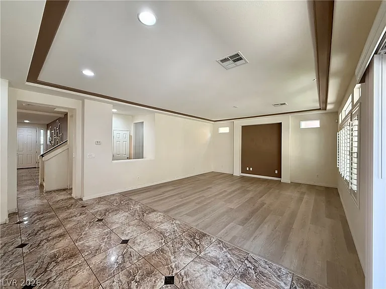 6459 Parrot Ridge Ct — Photo 9