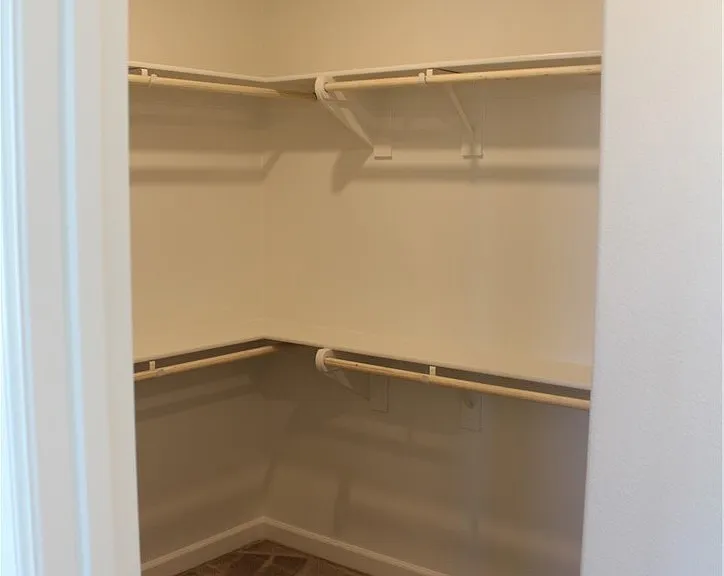18373 Iris Ln #18373 — Photo 7
