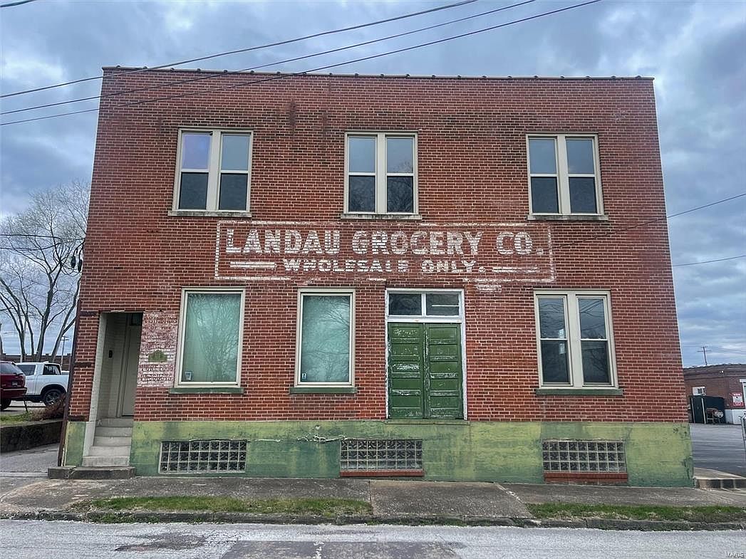 212 W B St, Belleville, IL 62220 Zillow