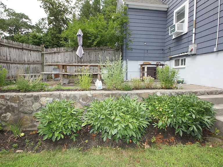 165 Lynn Fells Pkwy — Photo 39