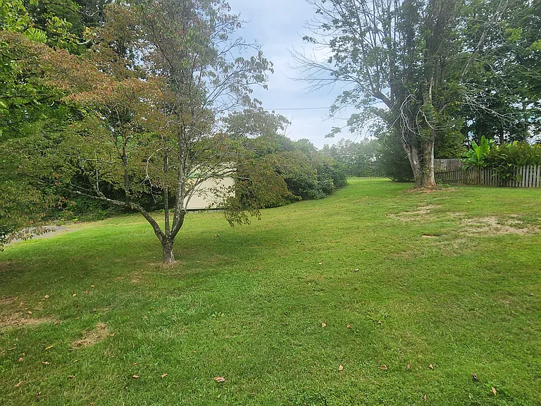408 E Governor John Sevier Hwy — Photo 14