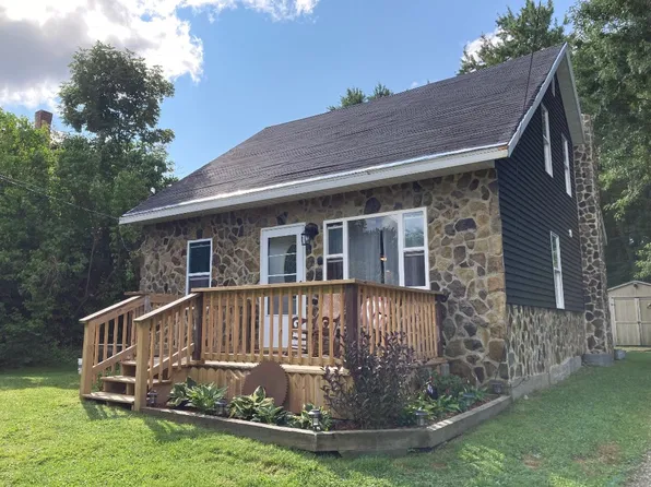 58 Parade St, Union City, PA 16438