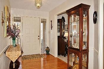 4th image of 172 Bogey Ln
