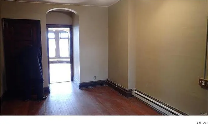 217 N 8th St — Photo 12