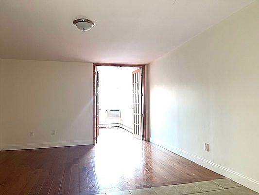 1st image of 30-10 Steinway St #2A