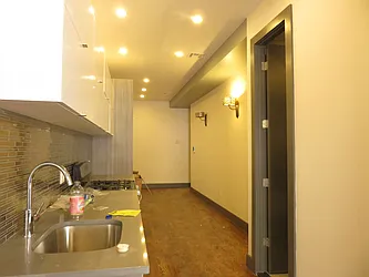 Rented by Rennit Inc.