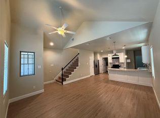 9720 Pelsey St, Houston, TX 77029