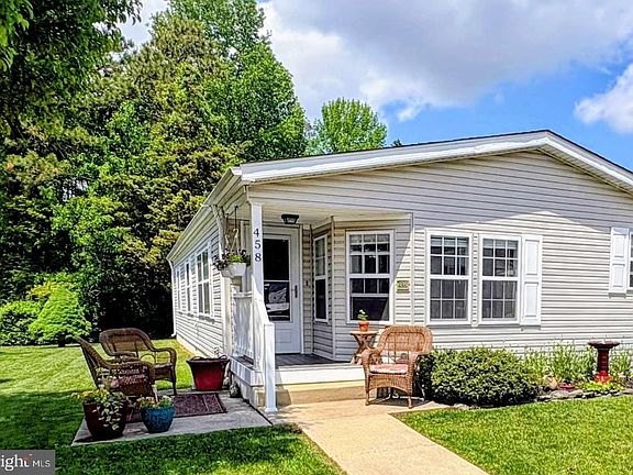 2nd image of 458 Cranberry Dr
