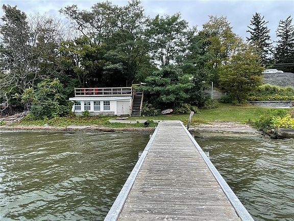 4th image of 5502 E Lake Rd