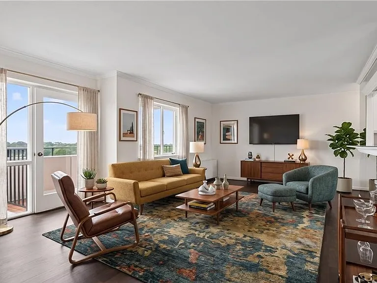 7320 Glenroie Ave #10E — Photo 7