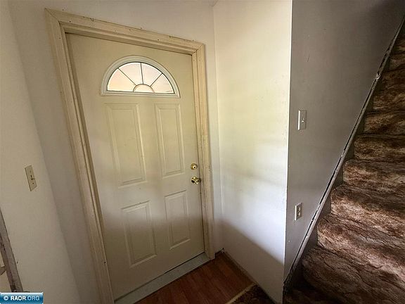 2nd image of 214 2nd St N