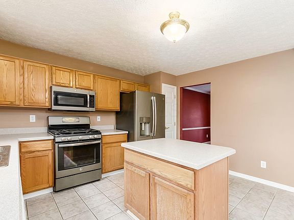 3rd image of 680 Stonewater Ct