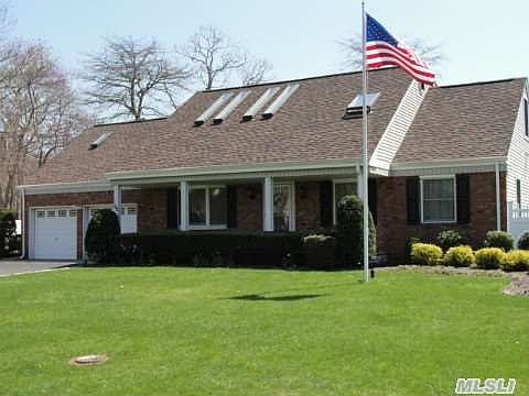 1st image of 35 Bridle Way