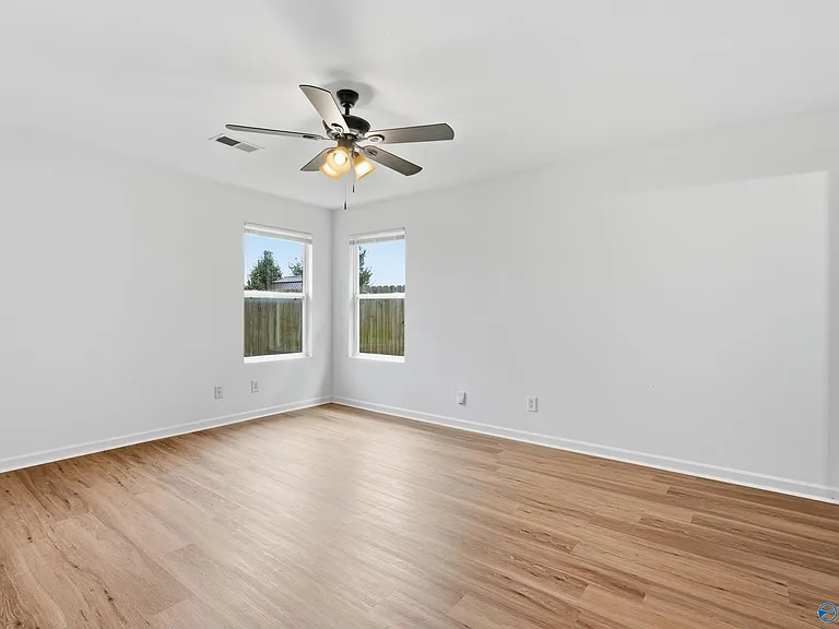 15328 Mill Valley Dr — Photo 10