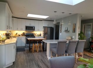 418 Pleasant Dr, Schaumburg, IL 60193