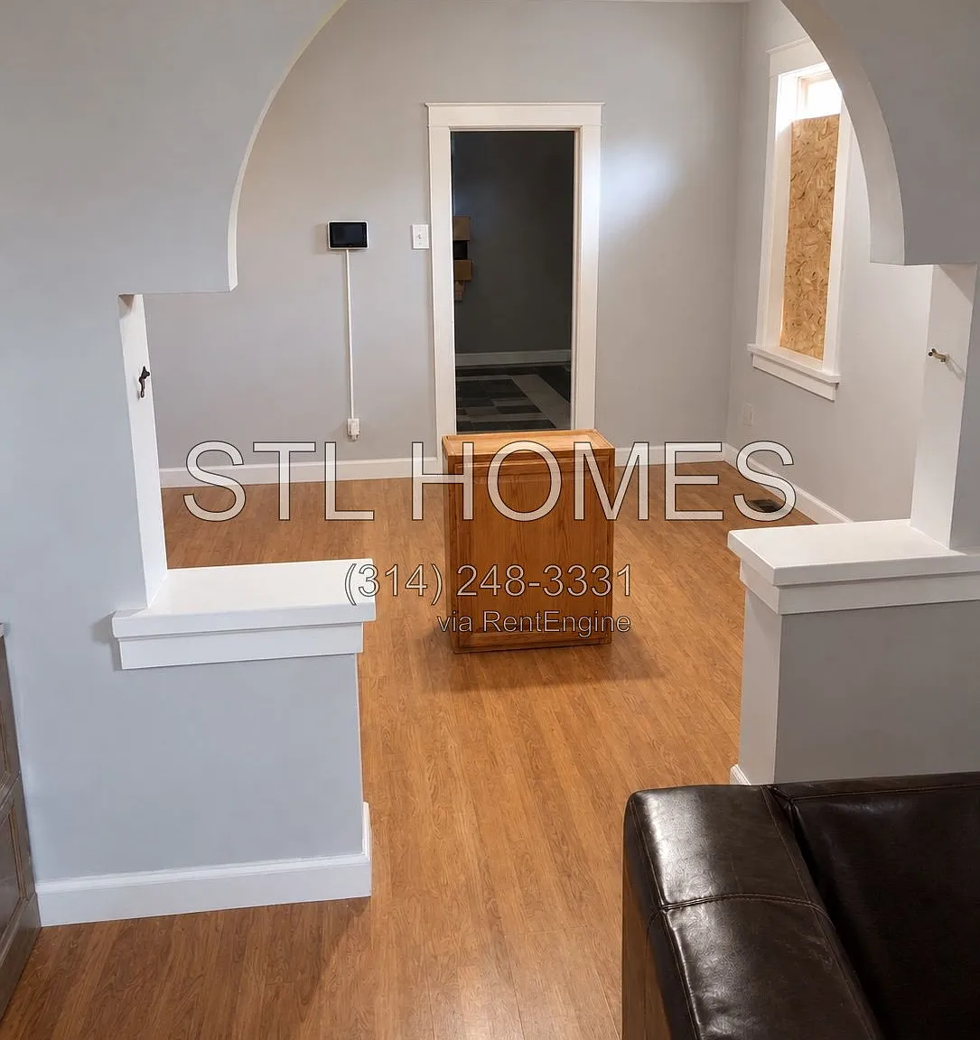 2 bed, 1.0 bath, $1,095 — Photo 2
