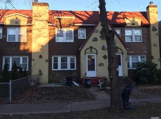 4709 188th St, Flushing, NY 11358