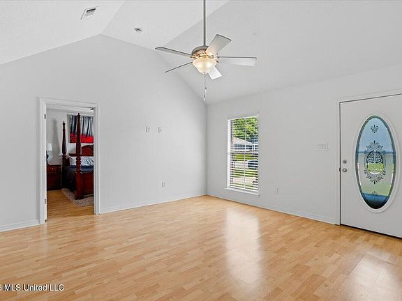 5th image of 13687 Lawton Ln