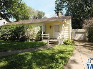 411 2nd St NE, Orange City, IA 51041