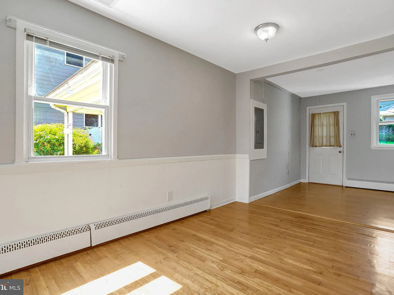 4 bed, 2.0 bath, 1109 sqft, $3,150 — Photo 4