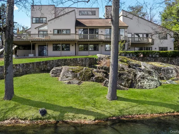 3 Lakeside Drive, Rye, NY 10580