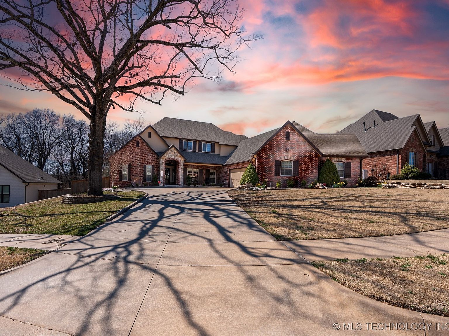 SOLD OUT♥ 8214 S 14th Pl, Broken Arrow, OK 74011 | Zillow