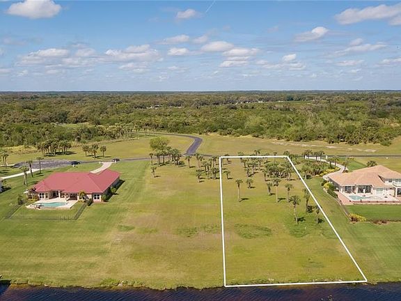 4th image of 2500 Caloosa Shores Dr
