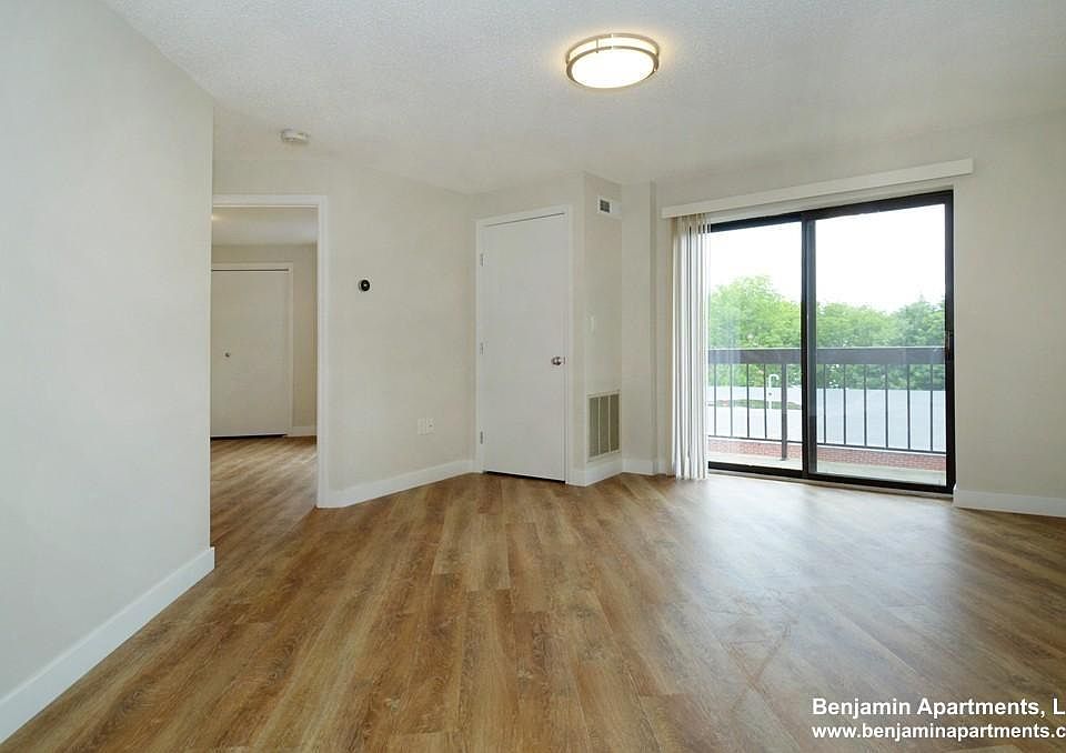 10 ster Ave Somerville MA Zillow