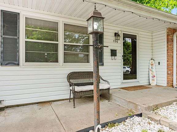 5th image of 730 W Sylvania Street