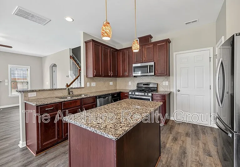 609 Timber Mdw — Photo 15