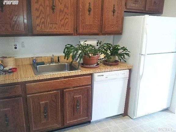 5th image of 43 Southgate Cir