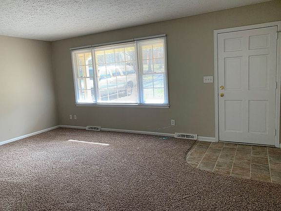 5th image of 41 Maybrook Dr