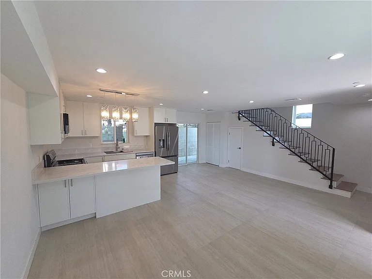 2515 B Foothill — Photo 8