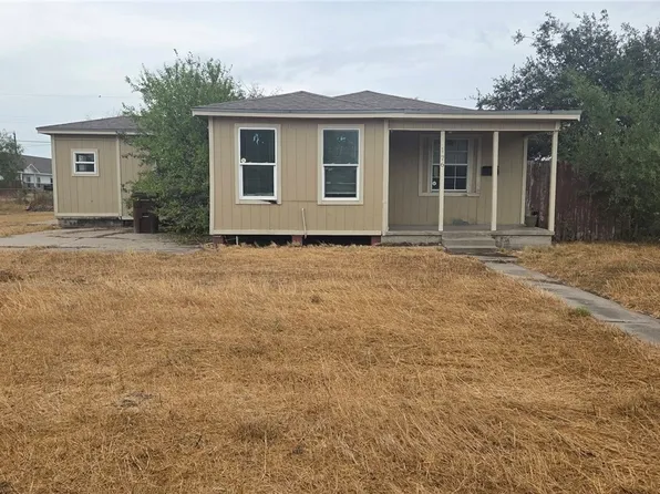 176 W Avenue D, Kingsville, TX 78363