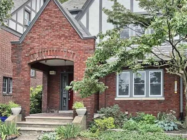 2615 N 2nd St, Harrisburg, PA 17110