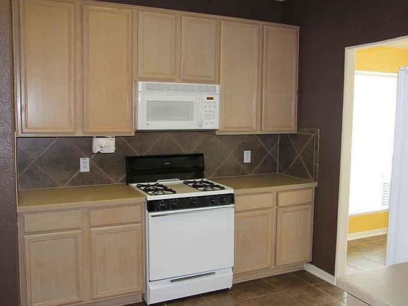 4th image of 19639 Mackinaw Isle Ct