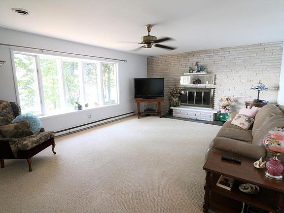 2nd image of 44779 N Shore Dr
