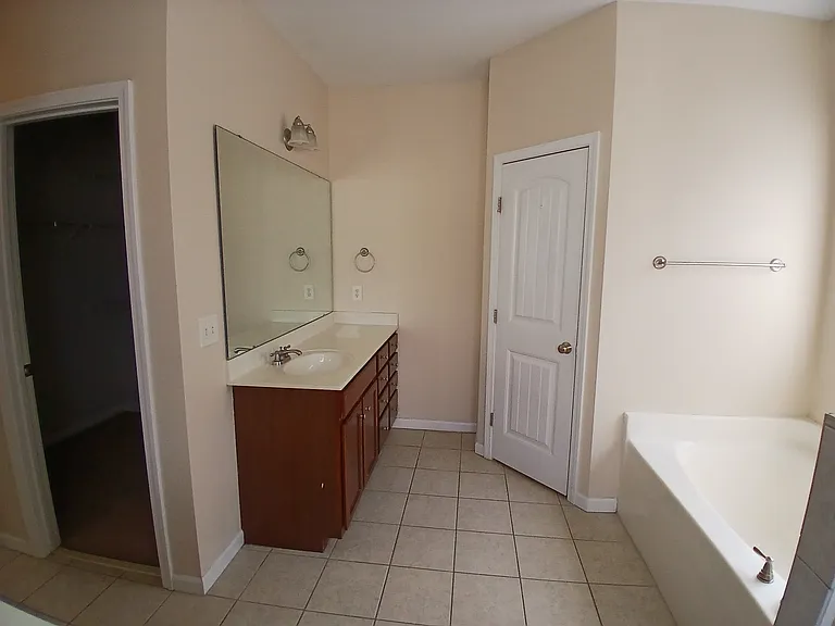 117 Station Dr — Photo 31