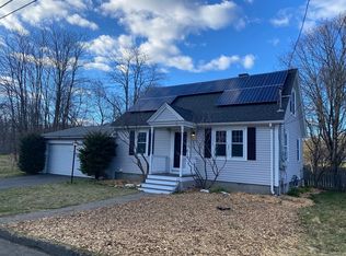 11 Bernache St, Leeds, MA 01053