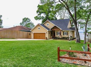 510 W Cattle Dr, Onalaska, TX 77360