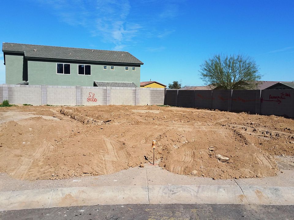 1st image of 506 W DESERT Drive