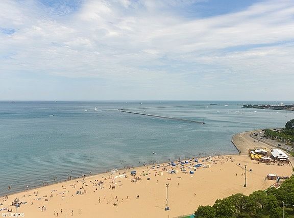 3rd image of 1110 N Lake Shore Dr APT 36