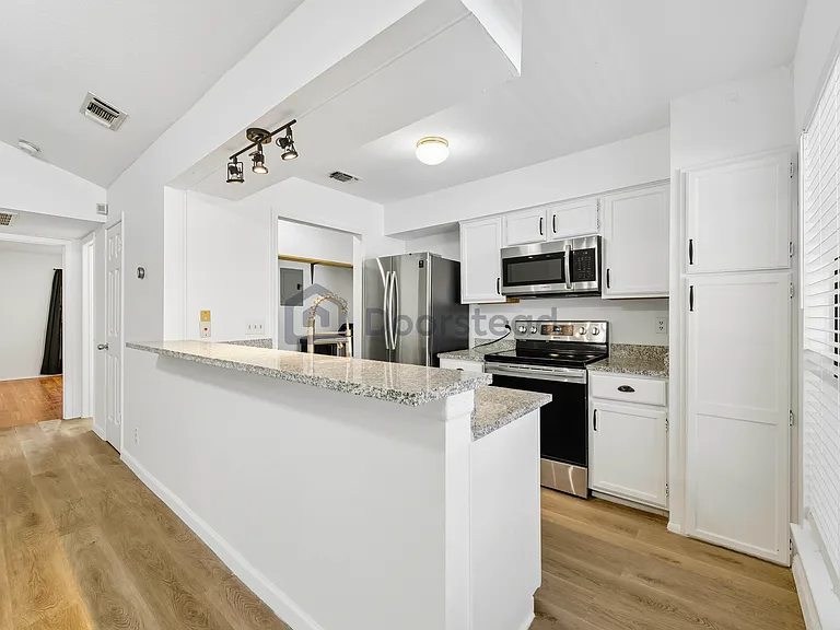 2542 Babcock Rd #204-F — Photo 1
