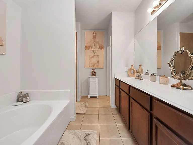 9423 Grand Spark Dr — Photo 23